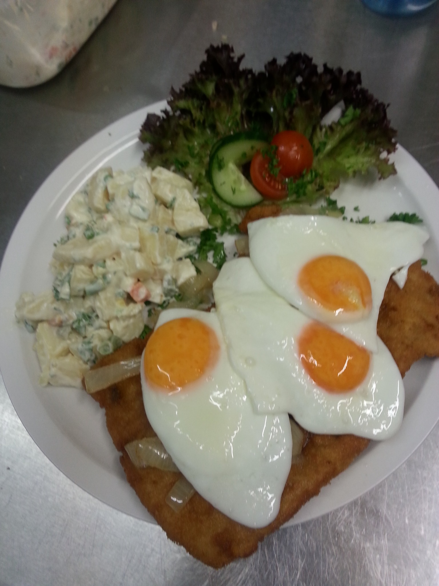 Schnitzel mit Kartoffelsalat